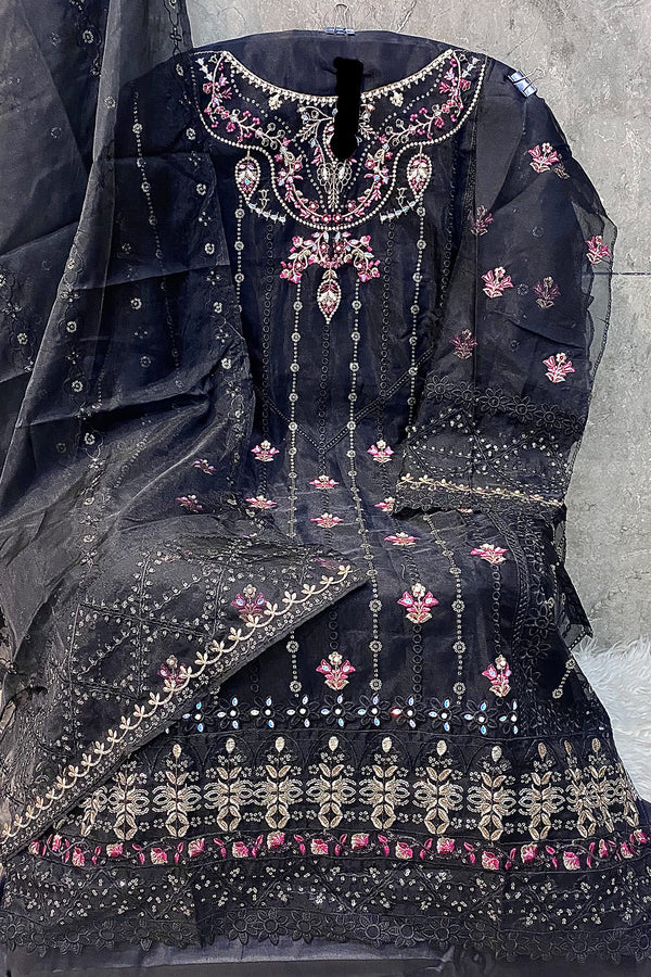 Designer Party Wear Black Pakistani Salwar Kameez With Beautiful Organza Dupatta