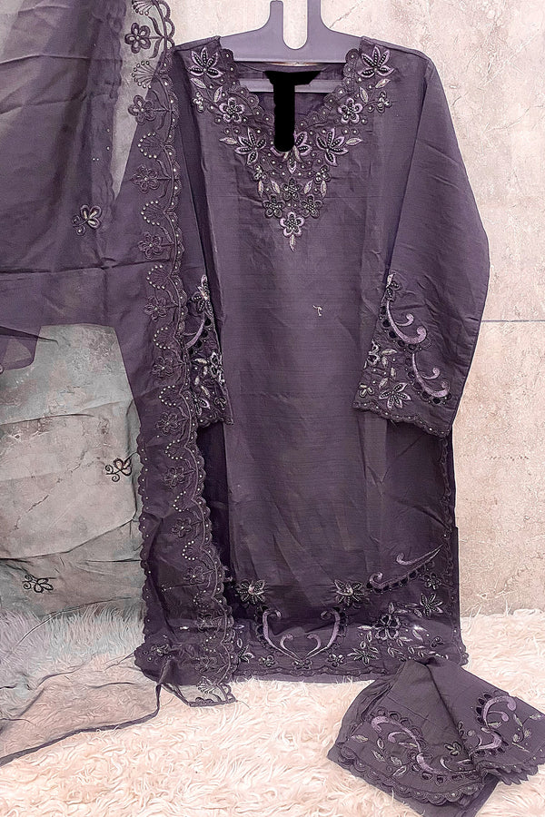 Ready to Wear Black Salwar Kameez – Pakistani Style With Cut Work & Organza Dupatta