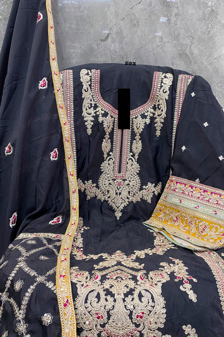 Black Embroidered Wedding Wear Pakistani Palazzo Salwar Kameez With Attractive Dupatta-3