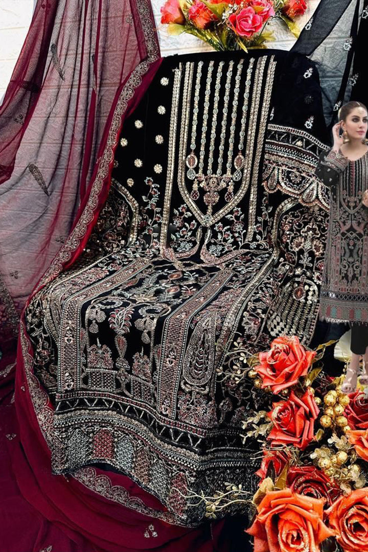 Dark Black Pakistani Salwar Kameez With Heavy Embroidery Dupatta Work 3