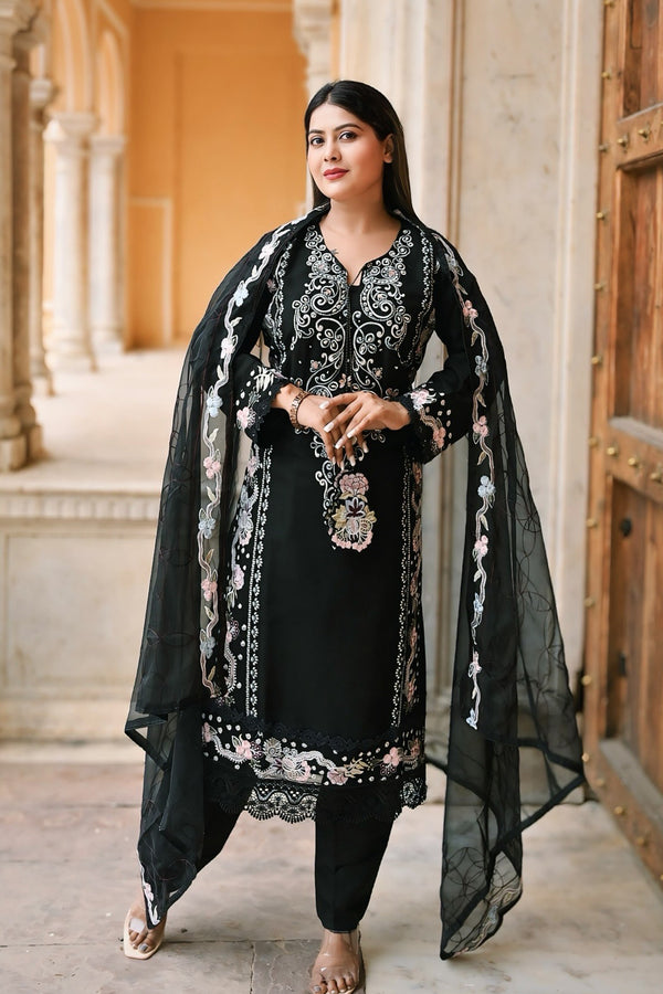 Fully_Stitched_Black_White_Pakistani_Tunic_Style_Salwar_Kameez_With_Organza_Dupatta-5