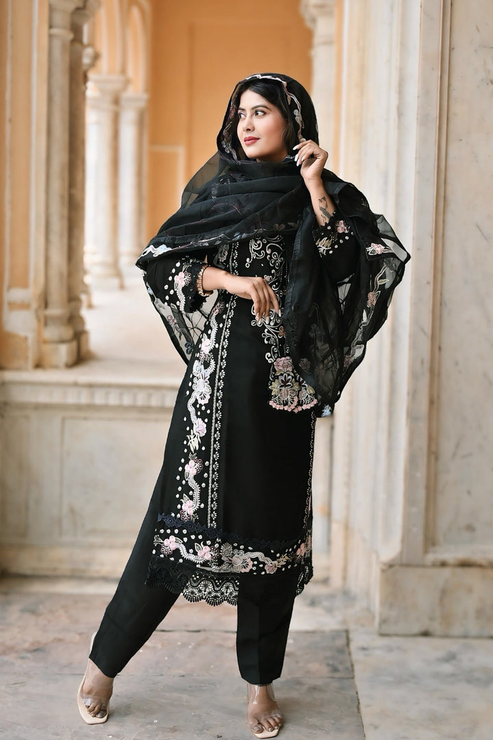 Fully Stitched Black & White Pakistani Tunic Style Salwar Kameez With Organza Dupatta