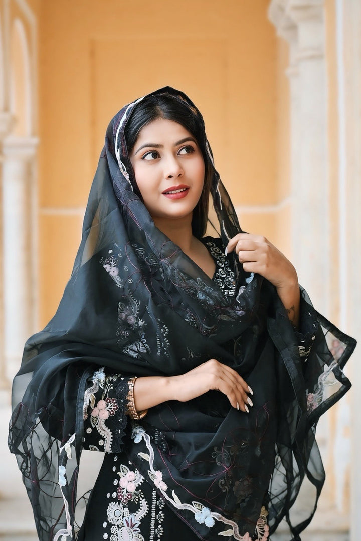 Fully Stitched Black & White Pakistani Tunic Style Salwar Kameez With Organza Dupatta