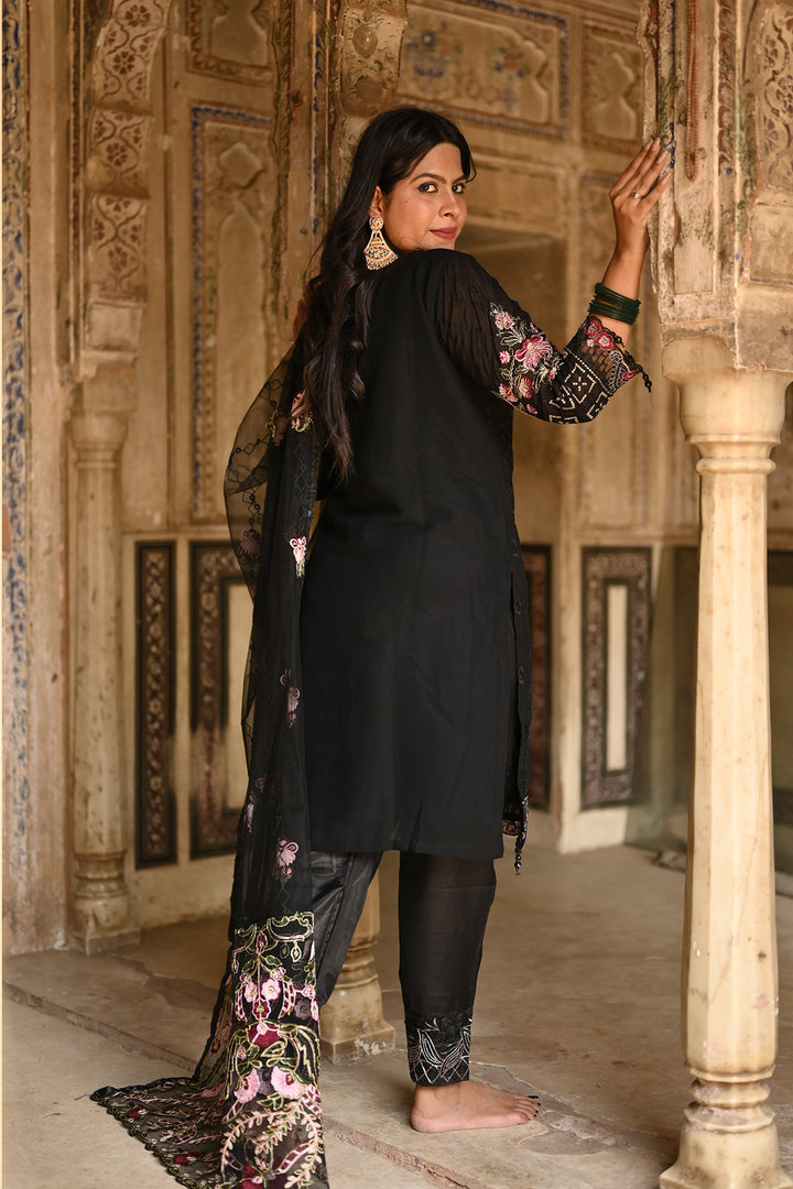 Premium Black Color Pakistani Salwar kameez With Attractive Dupatta Work-2