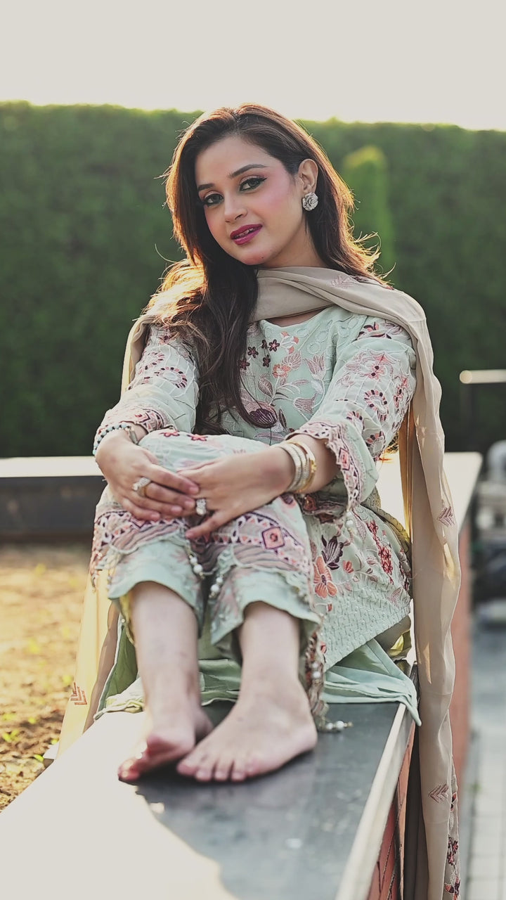 Straight Pakistani Salwar Kameez With Beautiful Contrast Embroidery Dupatta